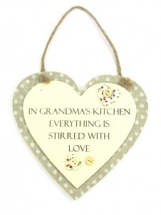 Sentiments Heart Hanging Plaques Grandmas Kitchen